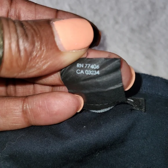 CLUB MONACO mini skirt. - Picture 5 of 9